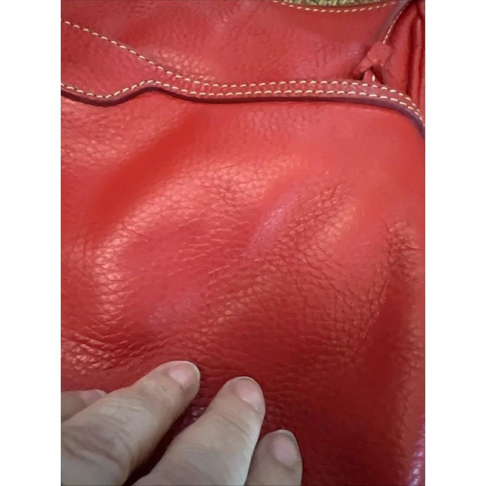 Vtg Dooney & Bourke Red Red Purse Collins Bag Very NICE Shoulder 100% Leather